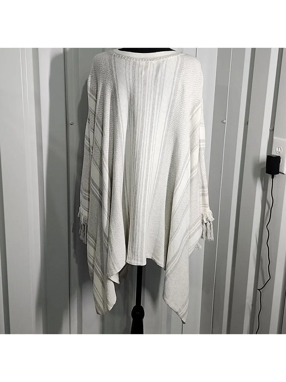 Minnie Rose Womens Cotton Cashmere Shawl Poncho Gray Off White Striped One Size